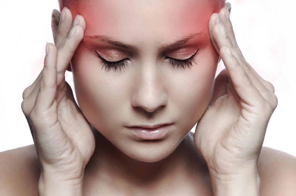Врачи сообщили главные причины постоянных головных болей