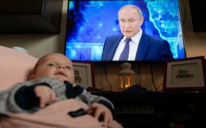 Владимир Путин разъяснил, какие семьи получает выплату по 10 тысяч рублей